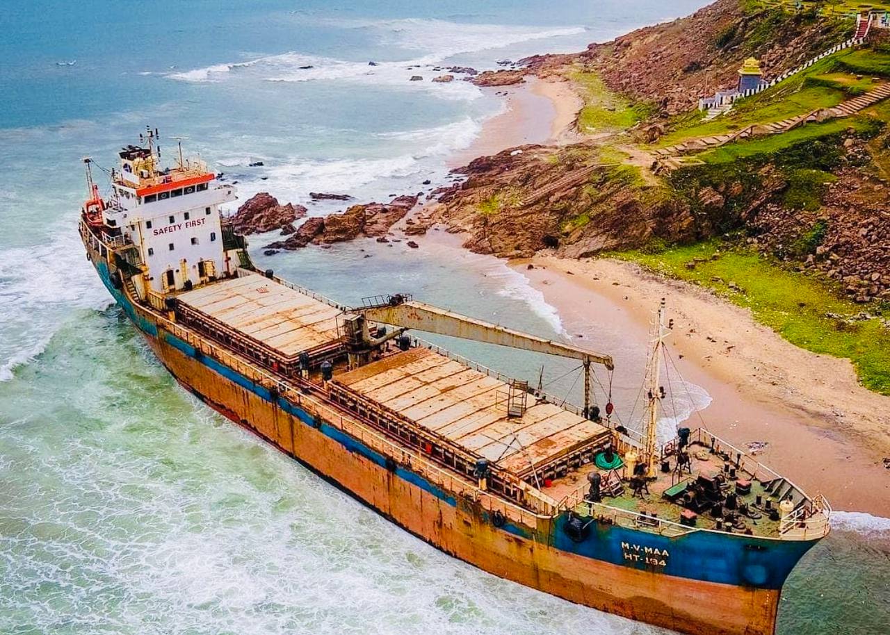 photo_6206072742105256414_y